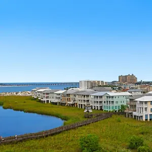 Jetty East A516 Apartment